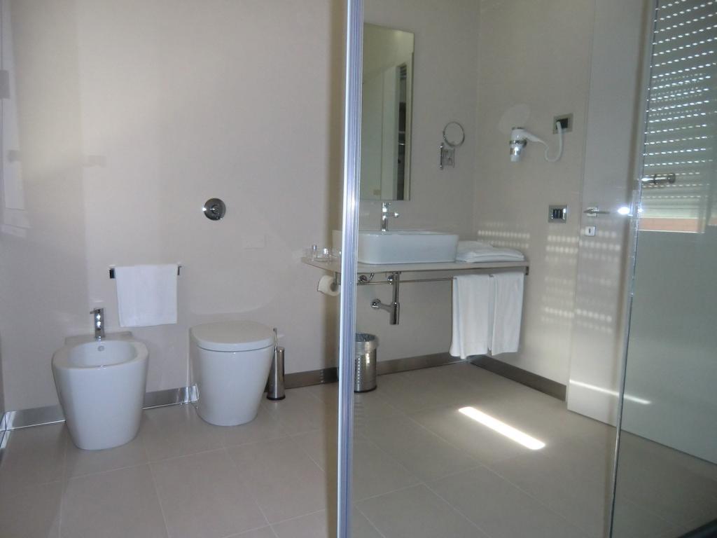 B&Beach Cagliari Guest House Ruang foto