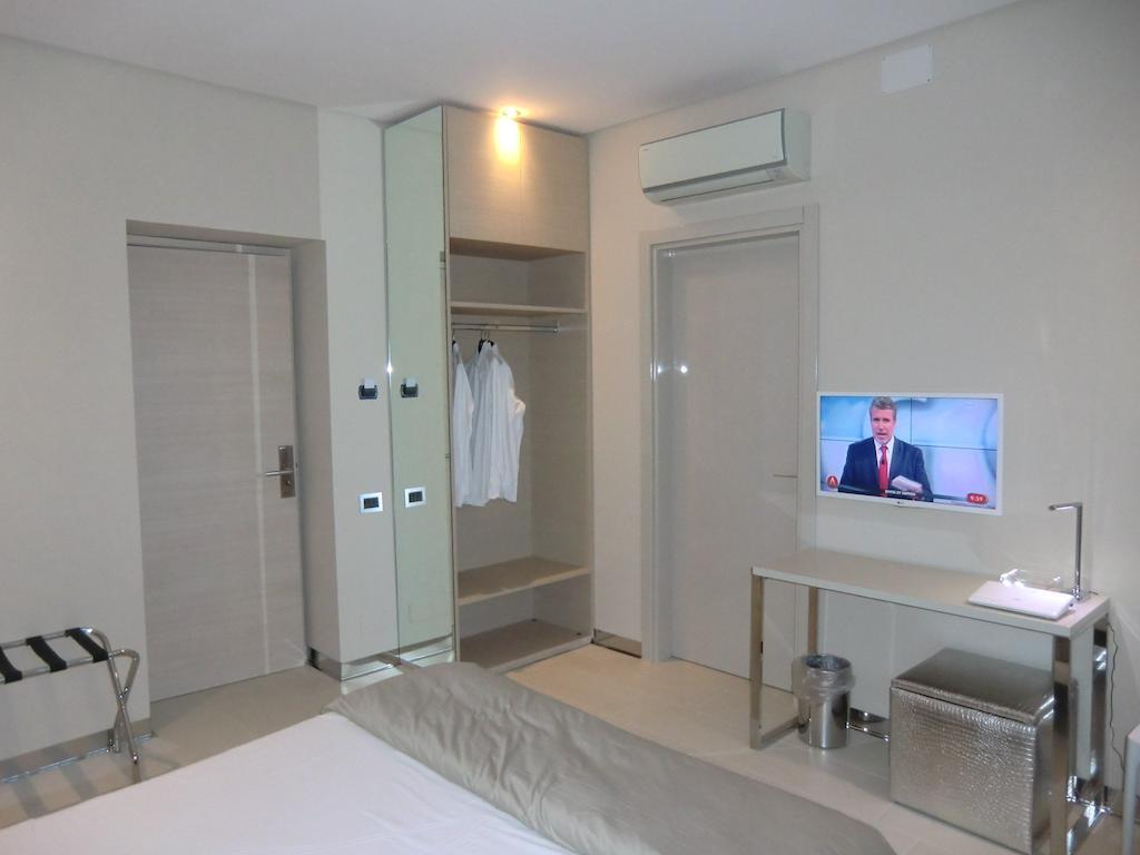 B&Beach Cagliari Guest House Ruang foto