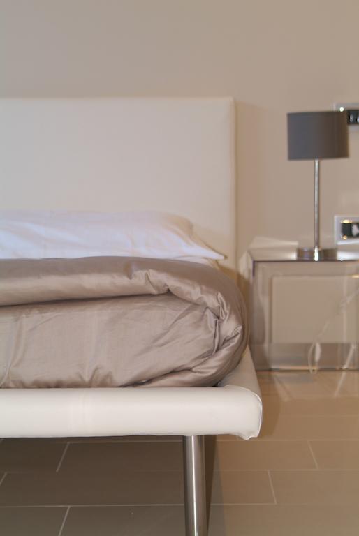 B&Beach Cagliari Guest House Bagian luar foto