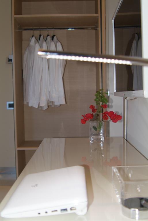 B&Beach Cagliari Guest House Ruang foto