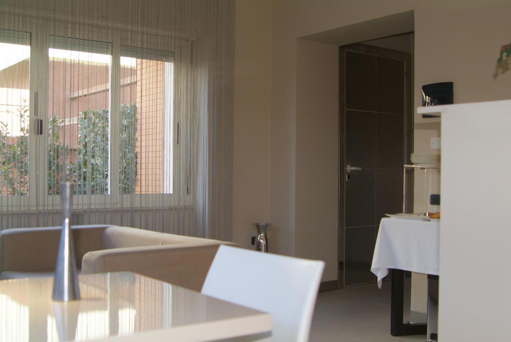 B&Beach Cagliari Guest House Bagian luar foto