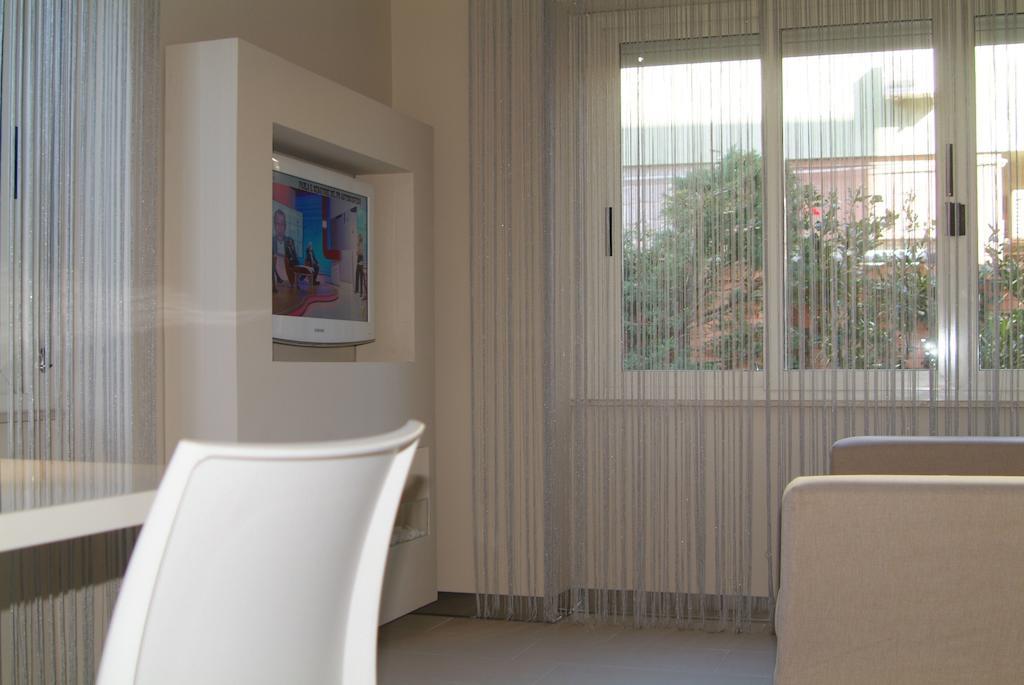 B&Beach Cagliari Guest House Bagian luar foto