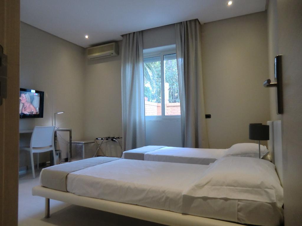 B&Beach Cagliari Guest House Ruang foto