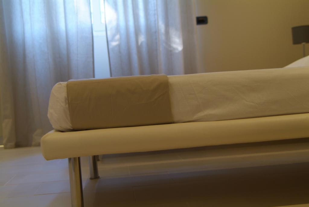 B&Beach Cagliari Guest House Ruang foto
